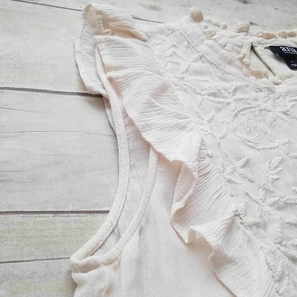 Blouse - Picture 3 of 6